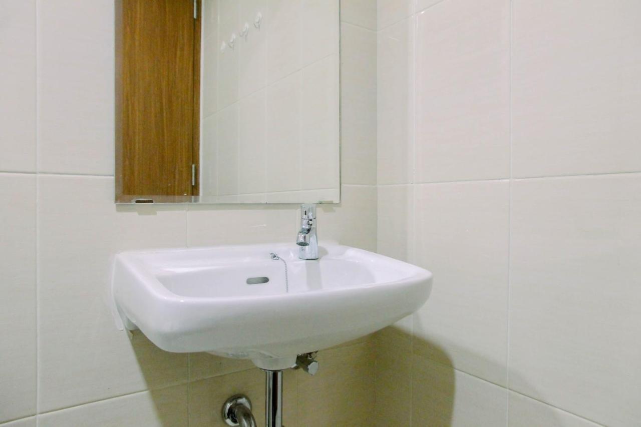 Price 1br At The Oasis Cikarang By Travelio Apartemen *